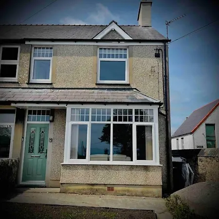 Coastal Walks, Log Burner & Hot Tub Villa Llangadwaladr  Exterior photo