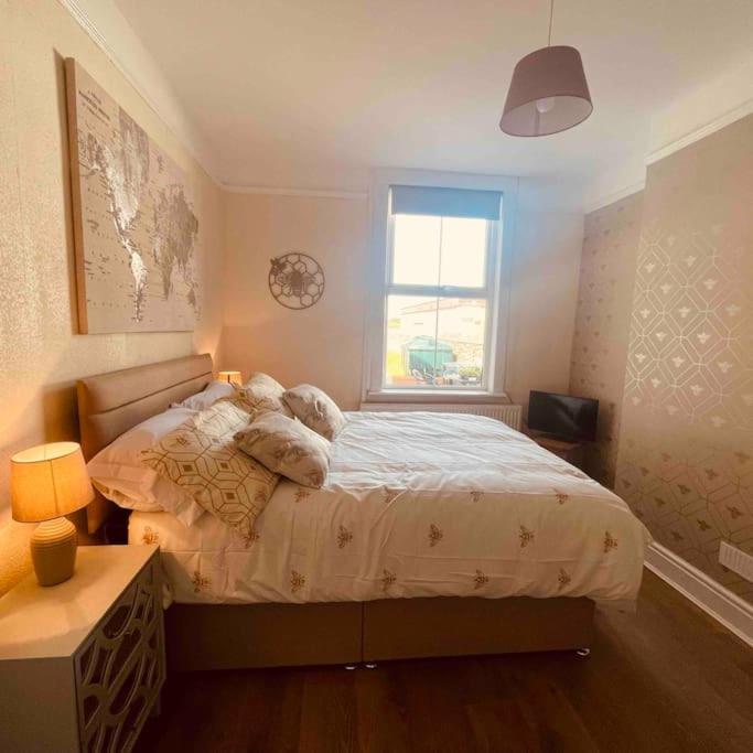 Holiday home Coastal Walks, Log Burner & Hot Tub
